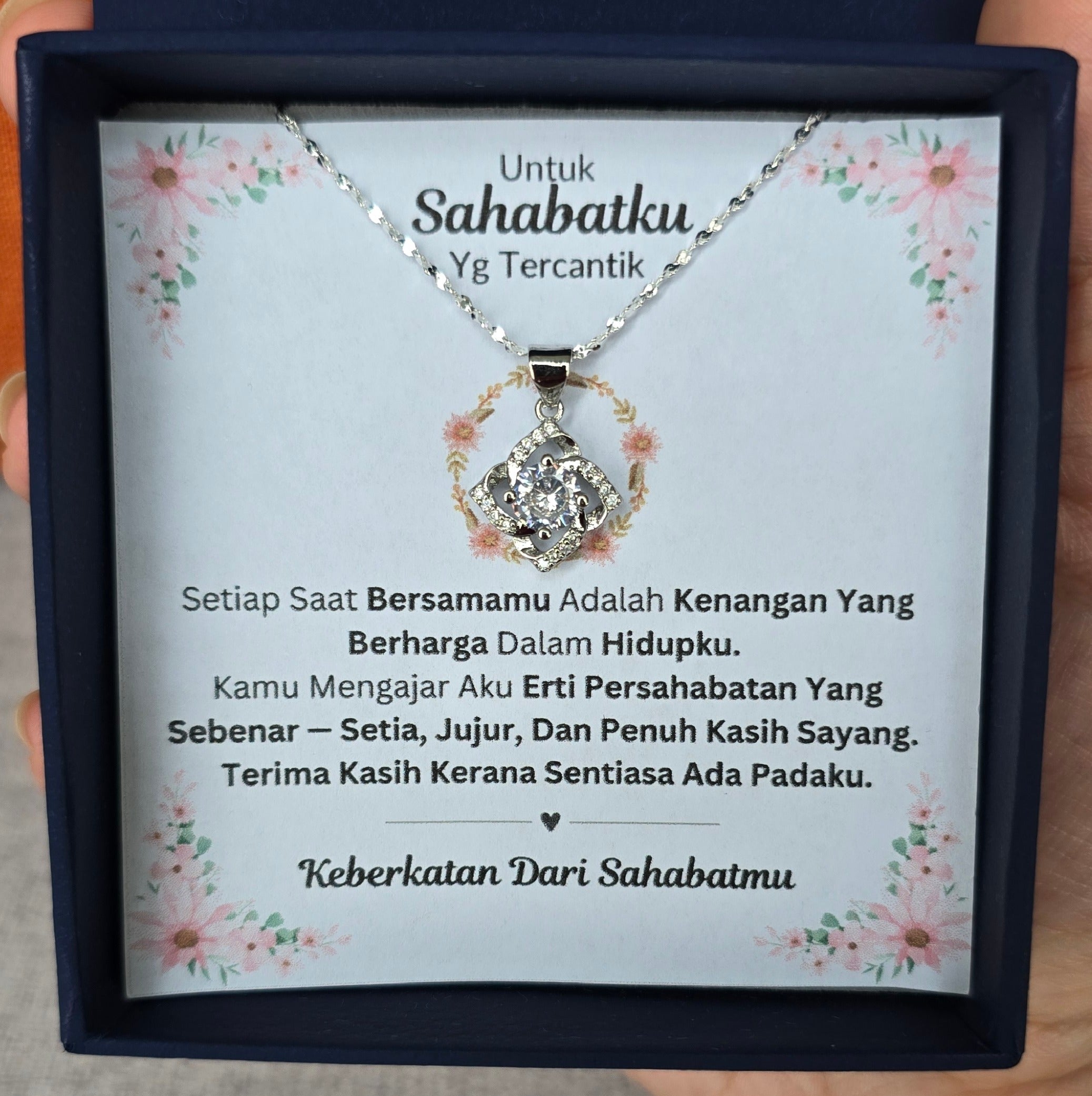 Hadiah Terbaik Untuk Sahabatku I Kenangan Yang Berharga I Elegant Love Necklace
