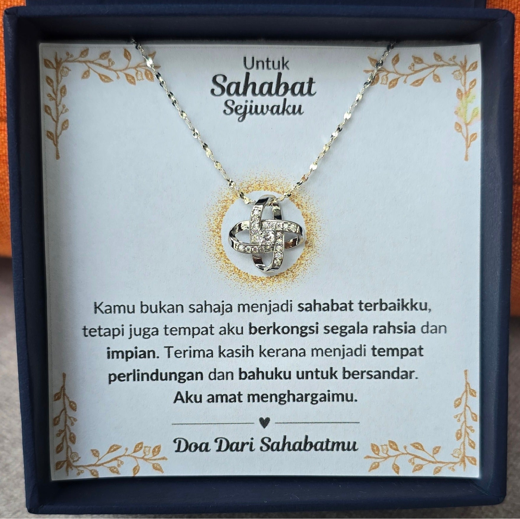 Hadiah Terbaik Untuk Sahabat Sejiwaku I Kongsi Rahsia Dan Impian I Love Knot Necklace