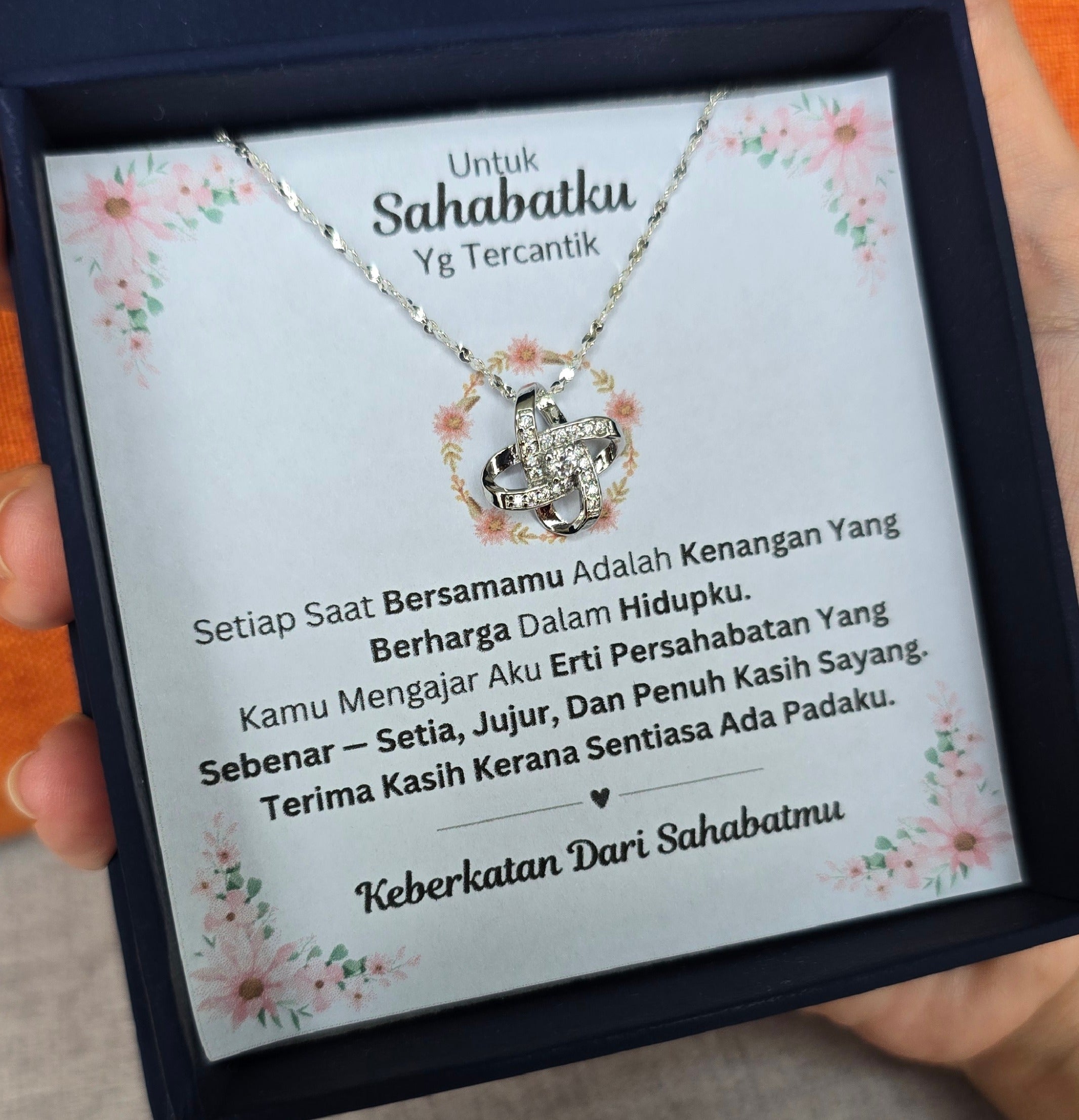 Hadiah Terbaik Untuk Sahabatku I Kenangan Yang Berharga  I Love Knot Necklace