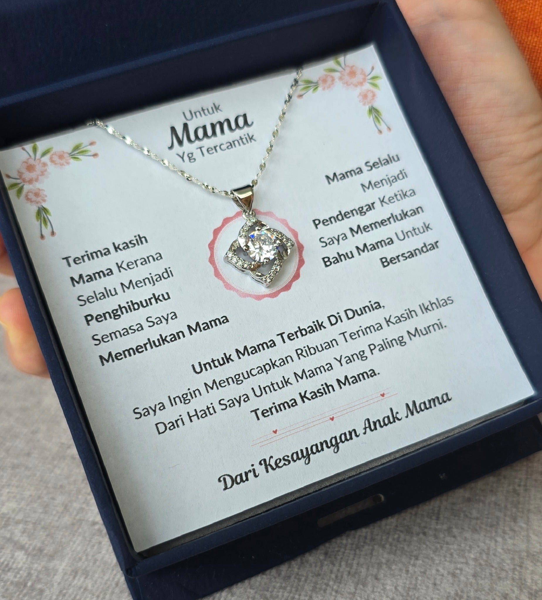 Hadiah Terbaik Untuk Mama Terbaik Di Dunia I Elegant Love Necklace