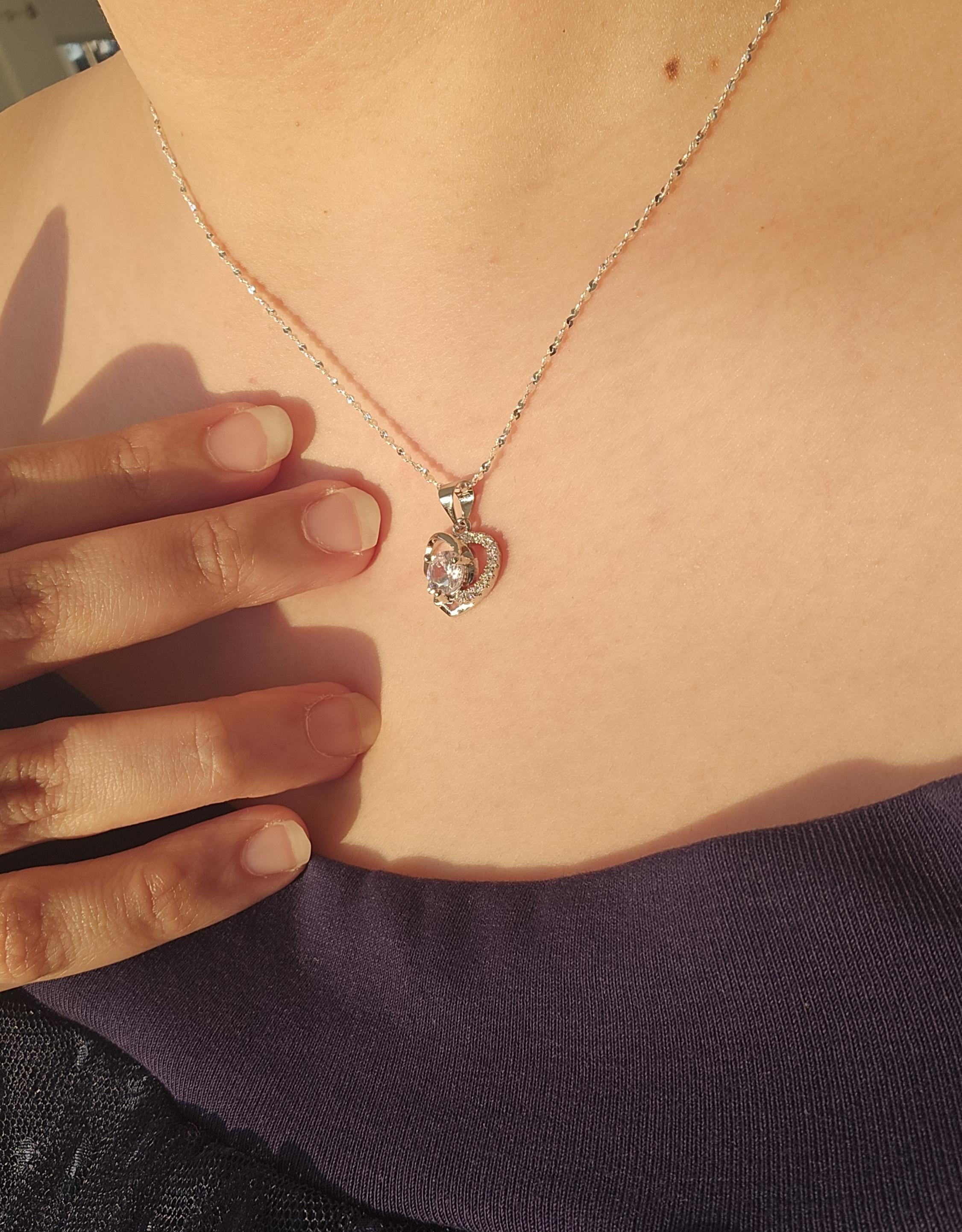 Love Heart Necklace by Perfect Gift worn on neck with sparkling pendant Hadiah Terbaik Untuk Isteriku